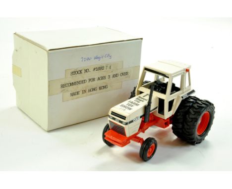Ertl 1/32 Farm Issue comprising Case 2290 Tractor with rear duals. Special Edition for Magic City Farm Show. Excellent, with 