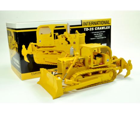 First Gear 1/25 International TD25 Crawler Tractor with Ripper, Dozer Blade and ROPS. Superb piece is excellent with excellen