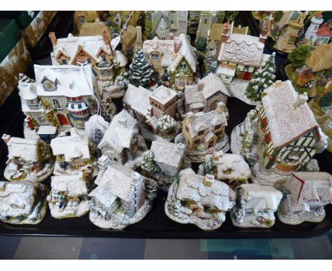 A Collection of 20 Unboxed Christmas Lilliput Lane Cottages to Include the Star Inn, Christmas Cake, The First Noel, Frosty M