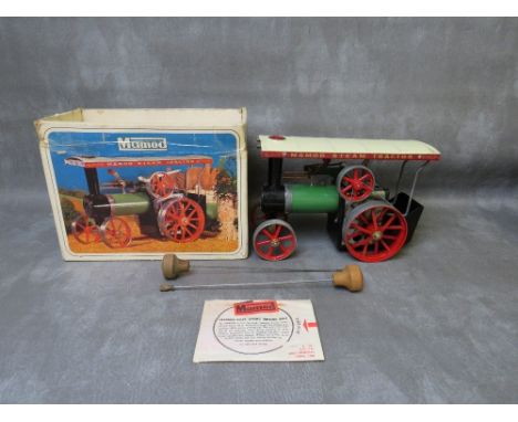 A BOXED MAMOD STEAM TRACTOR TE1A, with steering rod