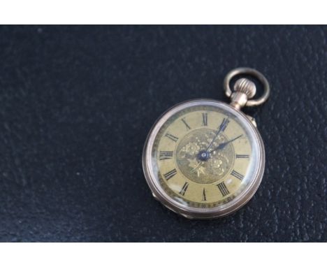 A 9K GOLD FOB WATCH, approx weight 19.1g, Dia 2.75 cm