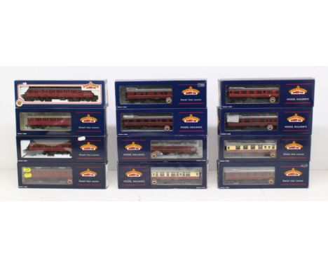 Bachmann: A collection of twelve boxed Bachmann, OO Gauge coaches to comprise: 39-026C, 39-127A, 39-076C, 39-271, 39-77B, 39-