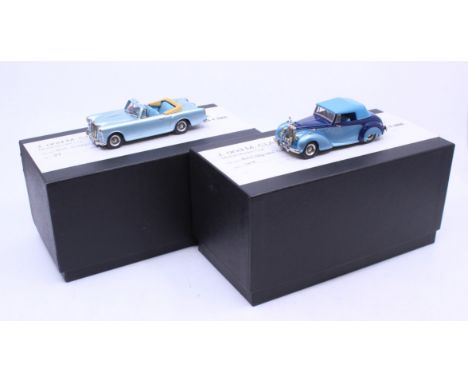 J&amp;M Classics: A pair of boxed J &amp; M Classics 1:43 vehicles, to include: Alvis Grey Lady Closed, Number 144; and Alvis