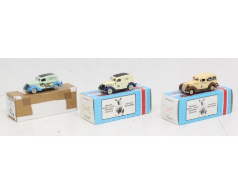 Minimarque: A collection of three boxed Mini Marque 43 vehicles, to include: Ford Sedan Delivery 1991, Packard Sedan Delivery