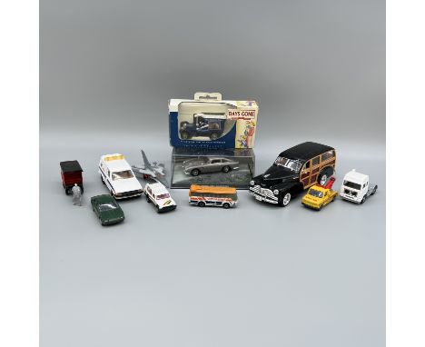 A box of mixed collectors model