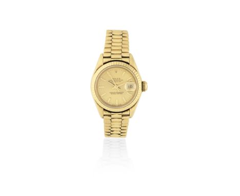 Rolex. A lady's 18K gold automatic calendar bracelet watchModel: DatejustReference: 69178Date: Circa 1988Movement: 29-jewel C