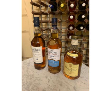3 x sealed bottles - The Glenlivet Founder's Reserve Single Malt Scotch Whisky 70cl