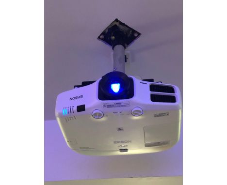 Epson Eb-5530U Projector Lumens: 5500 Resolution (Native): WUXGA 1920 x 1200 Throw Ratio: 1.26-2.30 Contrast: 15,000 Technolo