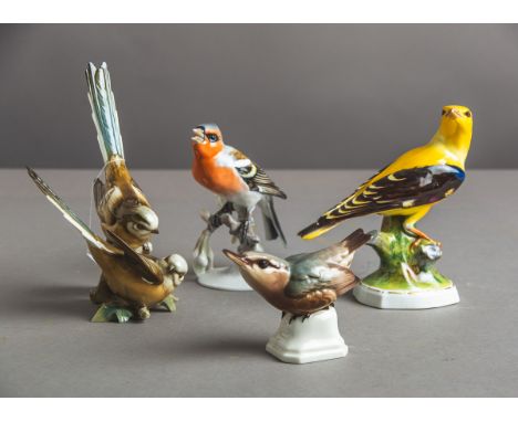 4-teiliges Konvolut von Vogelfiguren, je Porzellan, polychrome Bemalung, div. Herst., 1xRosenthal, Fritz Heidenreich, Formnr.