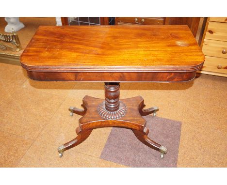 Victorian folding and swivel card table 