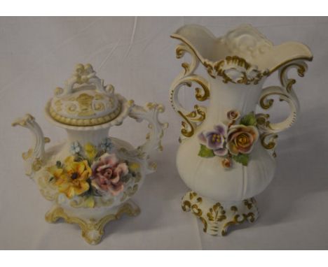 Capodimonte vase and teapot 