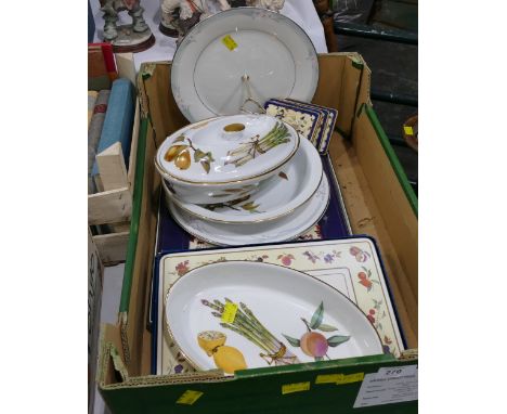 Royal Worcester Evesham patterned dinnerware, place mats etc