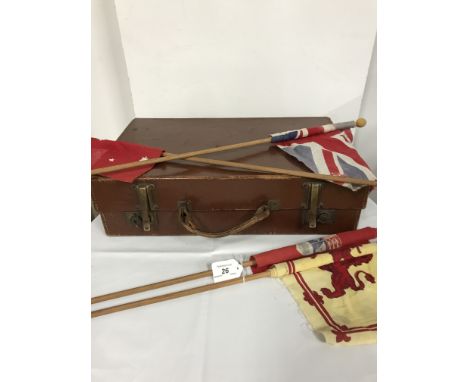 4 VINTAGE FLAGS & 1 OLD LEATHER CASE
