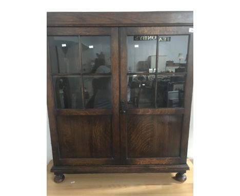 VINTAGE OAK CUPBOARD