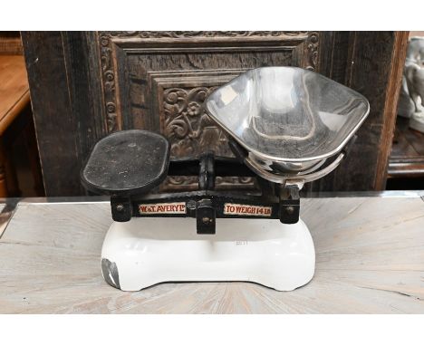 Vintage W &amp; T Avery enamelled kitchen scales
