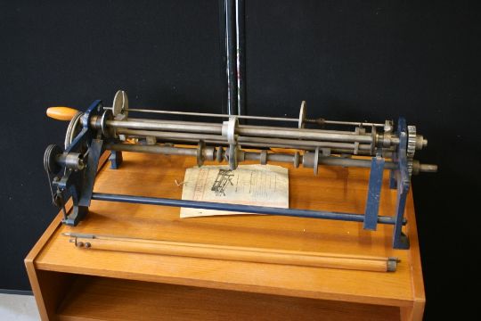 wallpaper cutter a vintage wallpaper cutting machine including original instructions a vintage wallpaper cutting machine