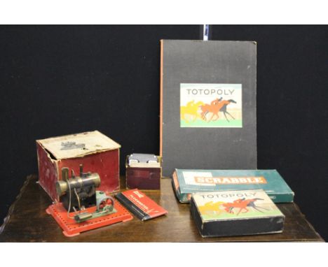 MAMOD STEAM ENGINE  & VINTAGE TOYS - a collection of vintage toys to include a Mamod S.E.2 station steam engine in original b