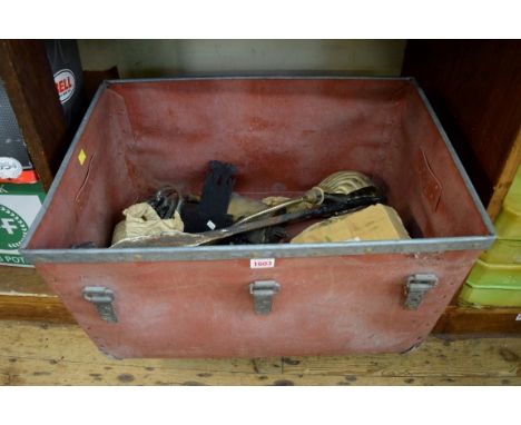 A small quantity of metalware, in an old trunk.