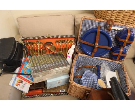 Collection of assorted Bygones inc. Cutlery Set, Picnic Hamper, Camera etc 