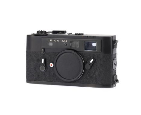 A Leica M5 Rangefinder Body, 1971, black, serial no. 1290580, body, VG, shutter working, rangefinder patch very faint, meter 