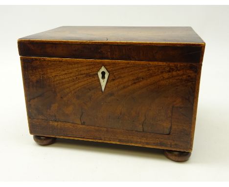 Georgian mahogany two division tea caddy on bun feet, W21cm x H14.5cm x D15cm   Condition Report   Click here for further ima