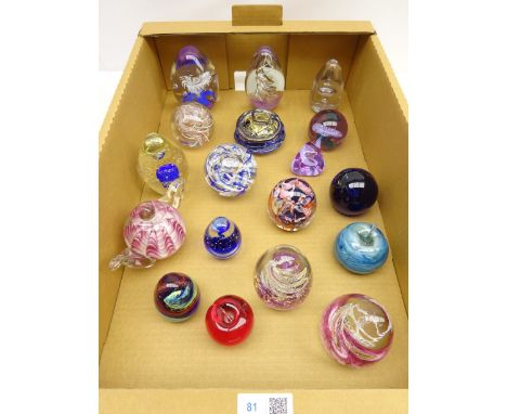 Caithness 'Pastel' & 'Pebble' paperweights, Wedgwood, Mdina and other paperweights    Condition Report   Click here for furth