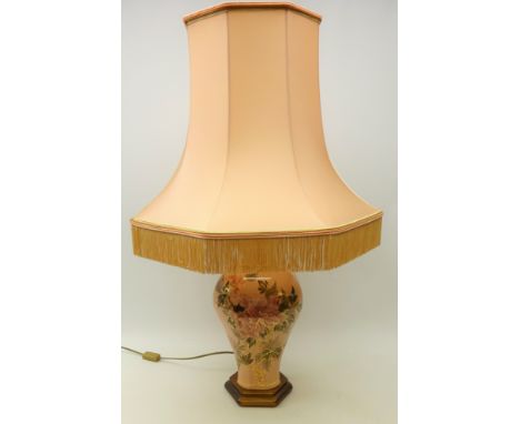 Oriental style octagonal ceramic lamp base with gilded floral design on a crazed pink ground with shade, H43cm   Condition Re