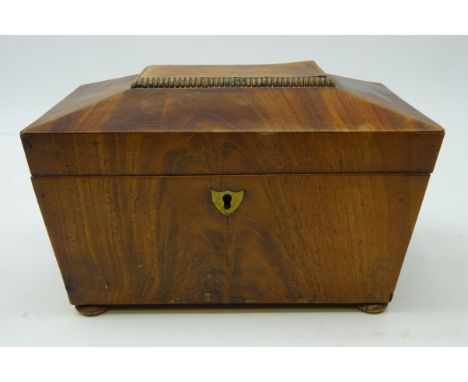 Regency mahogany Sarcophagus shaped two division tea caddy, L23cm    Condition Report   Click here for further images, condit
