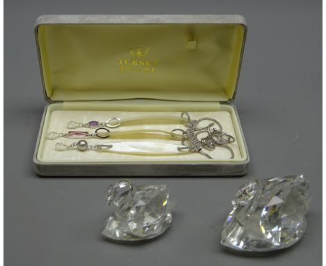 Pair graduating Swarovski crystal swans and necklace with mother-of-pearl drops (3)   Condition Report   Click here for furth