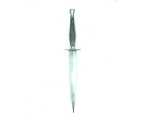 A Camilus Commemorative U.S. Marine Corps 1942 Raider Stiletto Dagger, 18.5cm flattened diamond section blacked blade applied