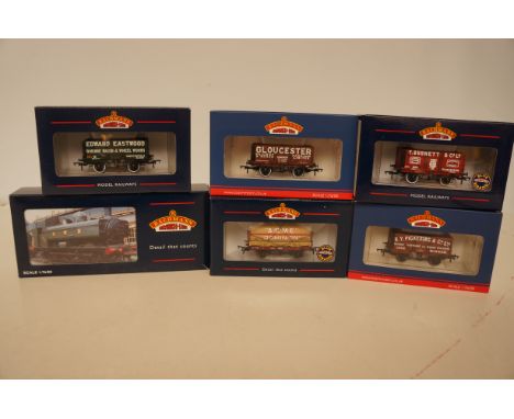 Collection of boxed Bachmann carriages and engine