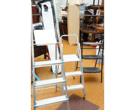 3 Pairs of step ladders 