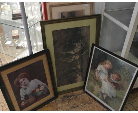 A quantity of pictures to including a Pears print 'Sweethearts', a 19th century panoramic engraving of Heidelberg etc  