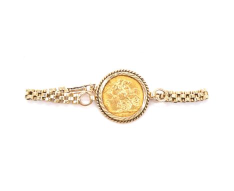 A Full Gold Sovereign Coin bracelet, Victoria Veiled Head1900, claw set in a yellow metal rope edge mount with bright cut bez