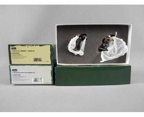 Britains - Three boxed sets from the Britains 'World War II Squads' range. Lot consists of #17145 German Wermacht - Panzershr