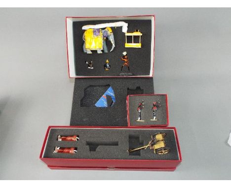 Britains - Three boxed sets from the Britains ' Special Collectors Edition - The Delhi Durbar Range'. Lot includes #40186 The