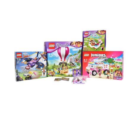 Lego - a collection of x4 assorted Lego sets comprising; 41097 Heartlake Hot Air Balloon, 41090 Oliva's Garden Pool, 30411 Ch