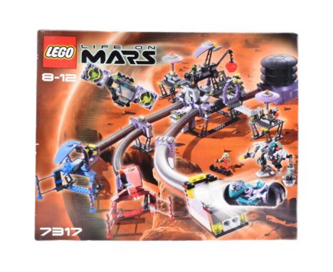 Lego - a collection of Lego Life On Mars sets comprising; 7317 Aero Tube Hanger, 7300 Double Hover, 7301 Rover, 7302 Worker R