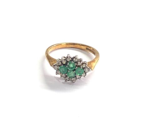 9ct tgold diamond &amp; emerald cluster ring (2.3g) 