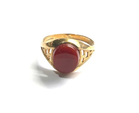 9ct gold carnelian signet ring(3.1g) 