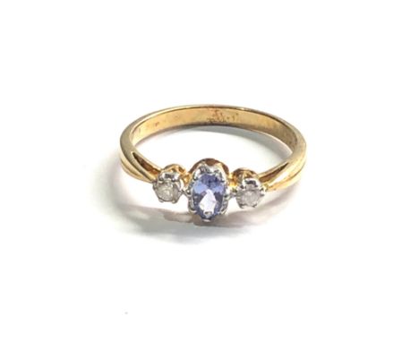 9ct gold diamond &amp; tanzanite three stone ring (1.8g) 