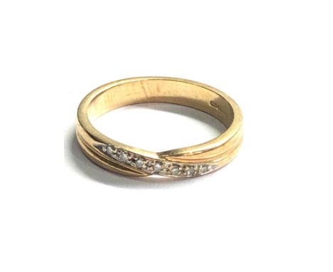 9ct gold diamond ring weight 2.4g 