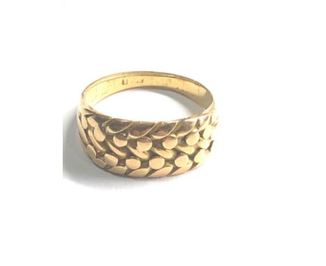 Victorian 18ct gold keepers ring 6.4g 