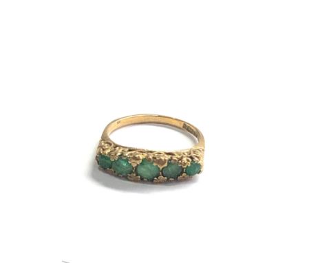 9ct gold vintage emerald five stone ring (2.6g) 