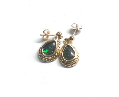 9ct gold opal doublet ring weight 2.6g 