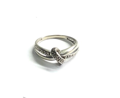 9ct white gold diamond ring weight 1.8g 