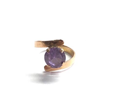 Gold vintage synthetic colour change sapphire  Egyptian Cairo hallmark (3g) 