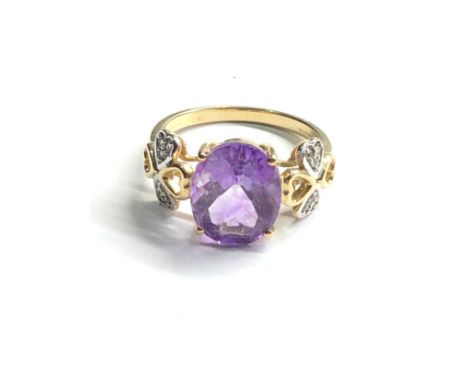 9ct gold diamond &amp; amethyst ring weight 2.9g 