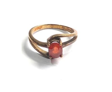 9ct gold orange sapphire ring (3g) 