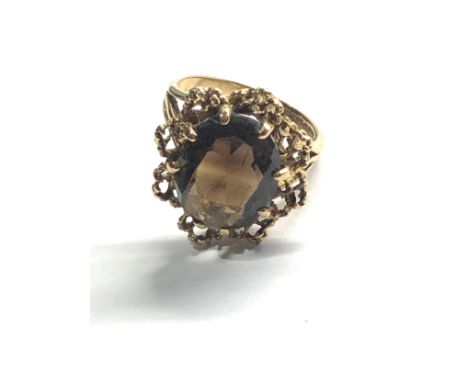 9ct gold vintage smoky quartz  cocktail ring (3.9g) 